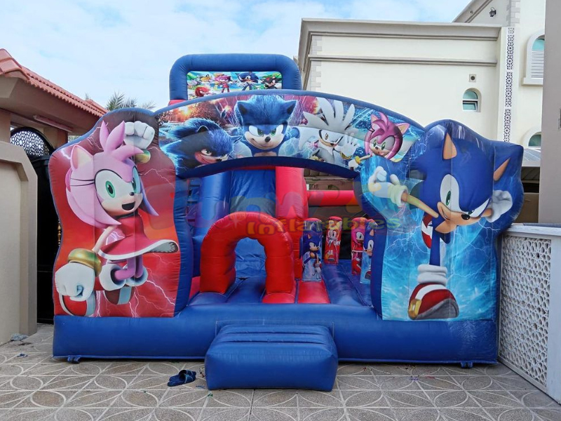 Castillo hinchable de fiesta para niños al aire libre con tobogán, parque combinado sónico inflable