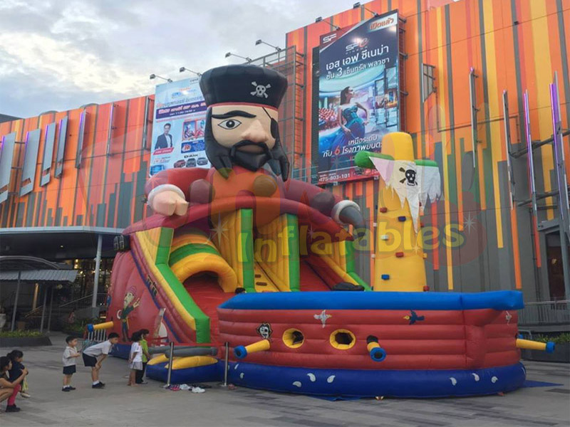 Nuevos niños saltando castillo gigante tobogán inflable en venta inflable barco pirata