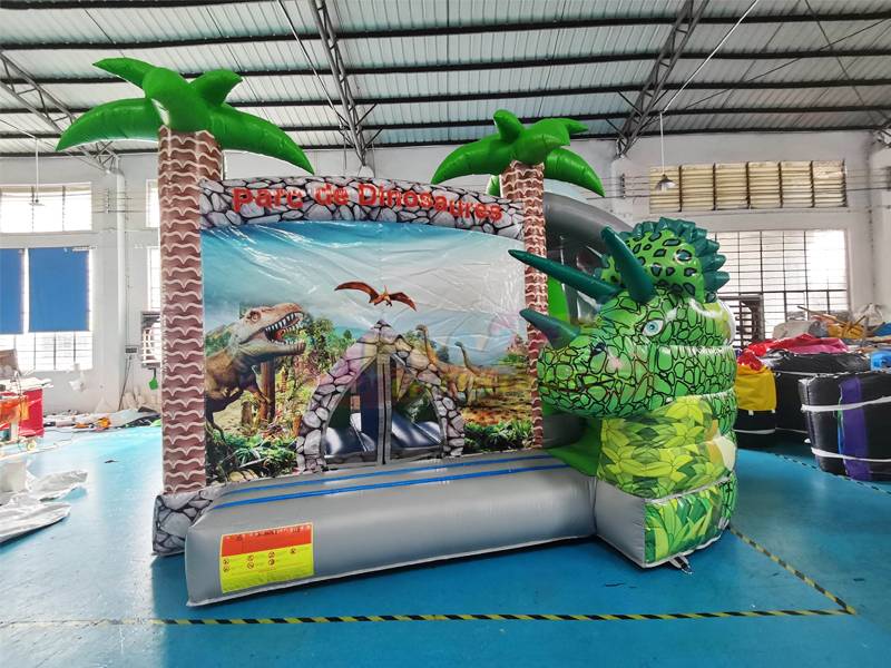 Outdoor kinderfeest combo jumpers commerciële springkasteel met glijbaan opblaasbaar draken springka