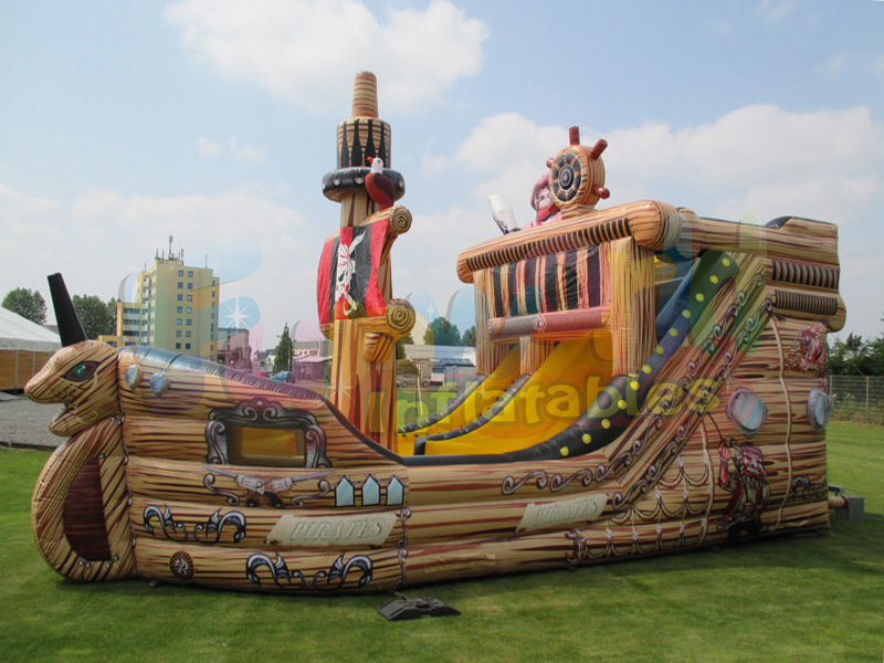 Chine amusement pirate bateau bateau gonflable pirate bounce house géant toboggan gonflable