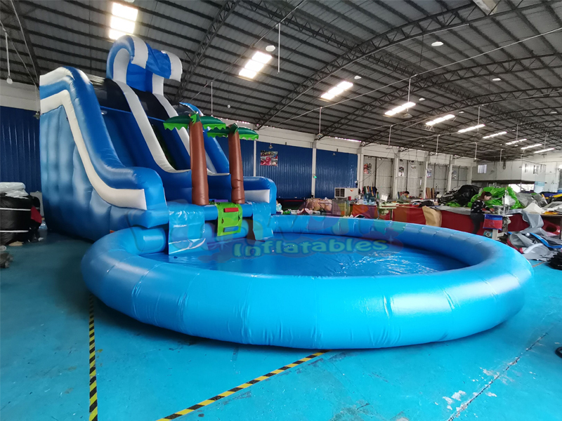 Scivolo tropicale gonfiabile gonfiabile per feste commerciali con tobogan acuatico con piscina all'