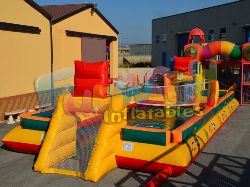 Campo de fútbol interior inflable de los juegos al aire libre inflable de la cancha de los niños par