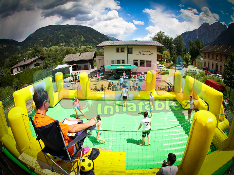Nuevo campo de fútbol inflable gigante para la venta juego de deporte inflable foosball juego